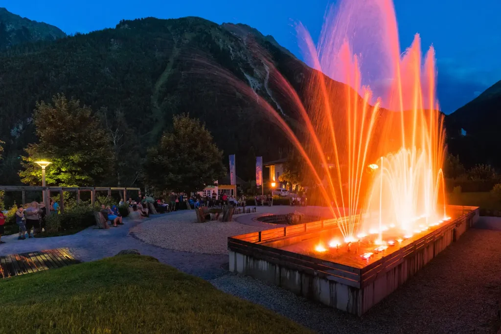 Ein besonderes Schauspiel bieten die Wasserfestspiele Krimml
